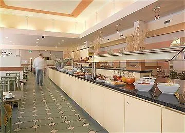 Holiday Inn Munich-Schwabing 4*,